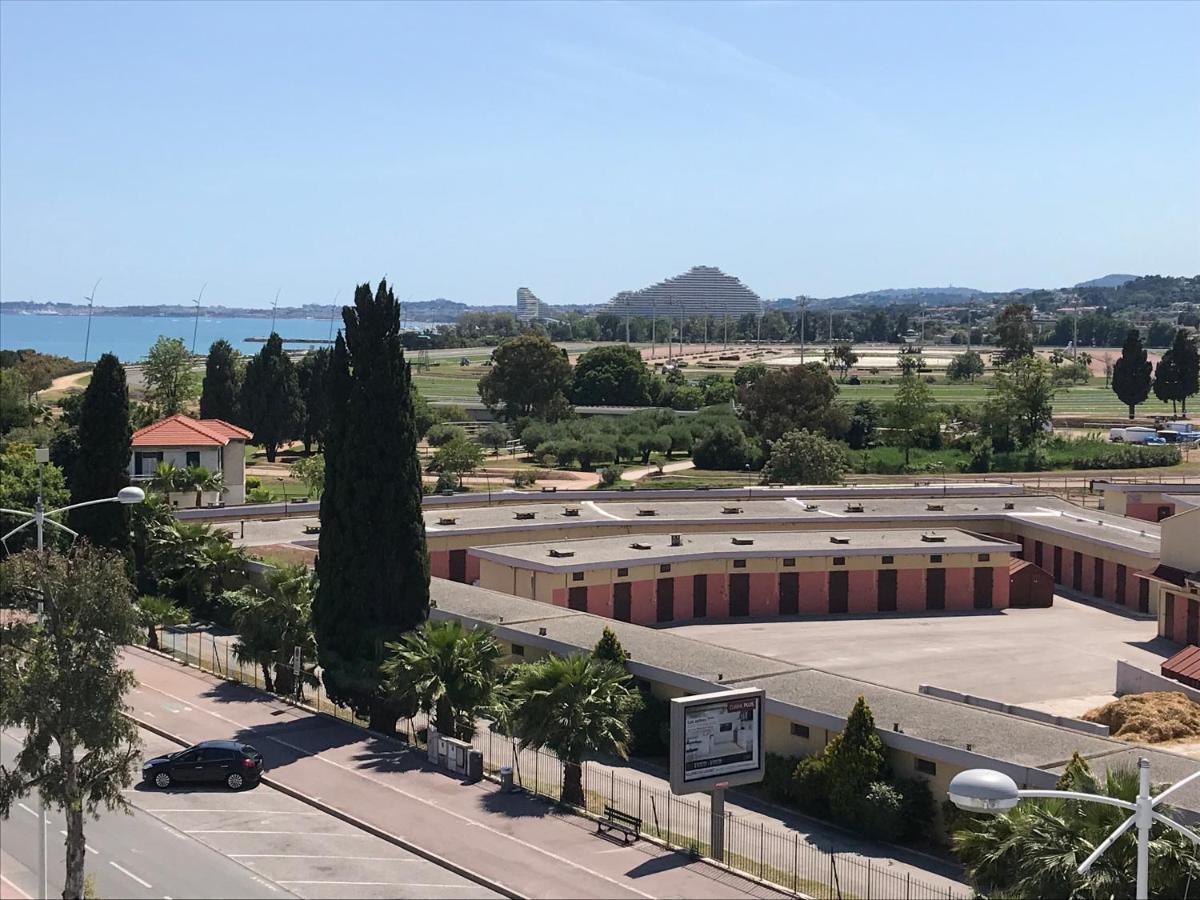 Plage Et Hippodrome Cagnes-sur-Mer Exterior foto
